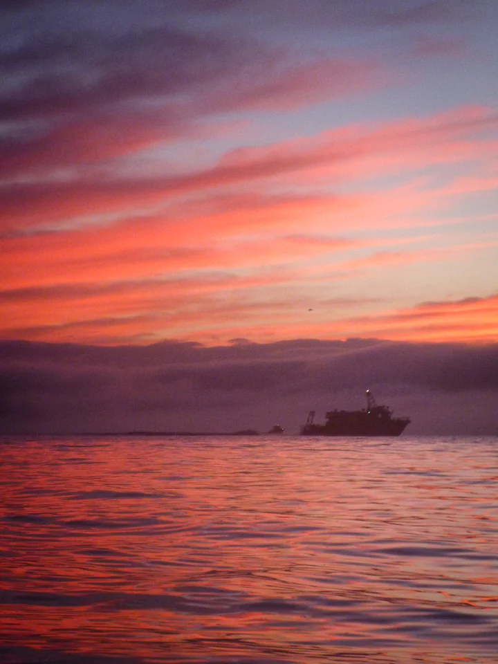 Photo #1, heading out the channel, Sunday, Sept. 29, 6:57 a.m.