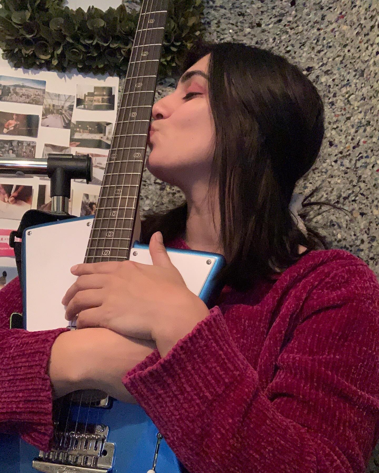 WE DID IT PEOPLE! Day 31 of #1RAD aka the end to this lovely challenge. I decided to write something today from scratch - this challenge has brought me back to the joy of just playing guitar for fun. I started when I was 7 and would just noodle for h