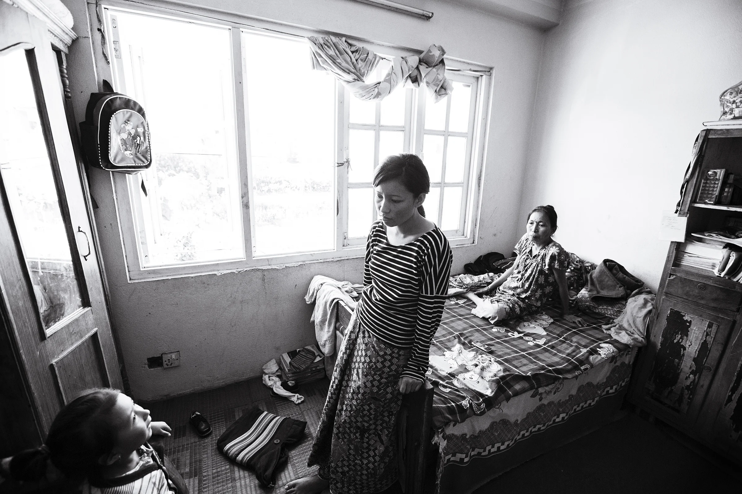 Anjika (5), Anu (21) & their mother Phoolmaya.