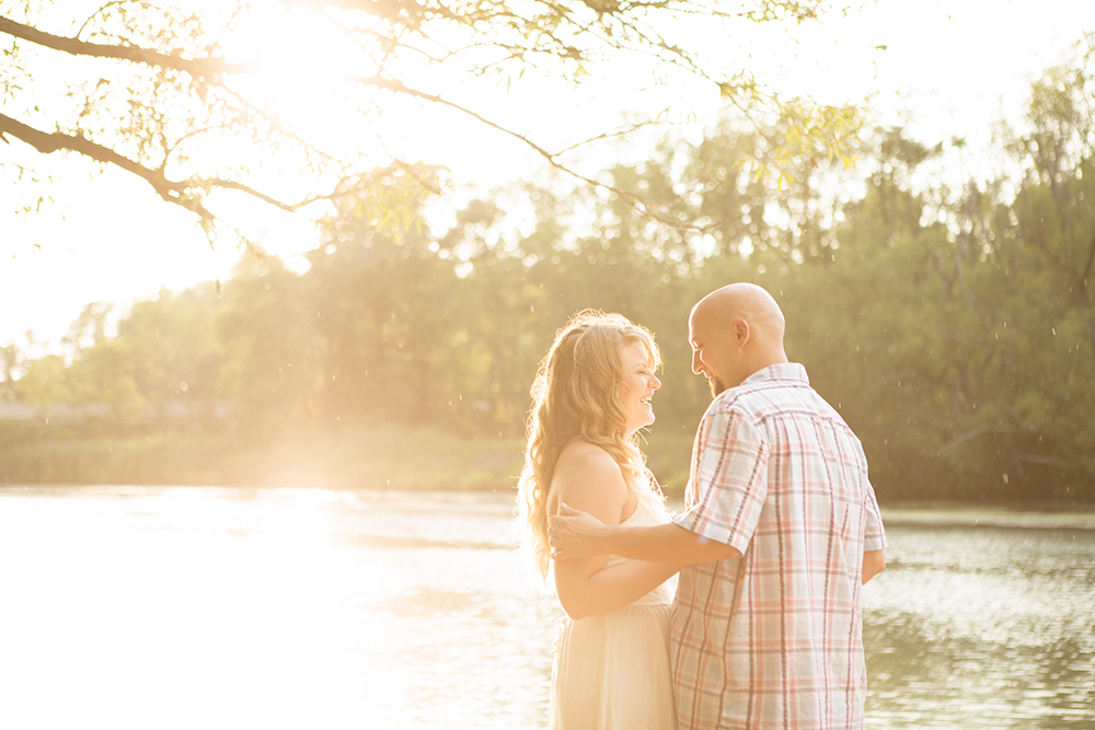 niagara-portrait-engagement-photographer-fonthill-niagara-on-the-lake-niagara-falls.jpg