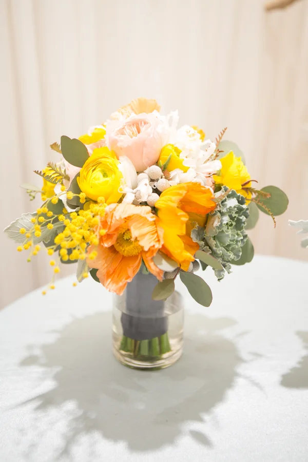 lush-florals-eva-derrick-photography-gala-decor-wedding-decor-florals-flowers-centerpiece-chairs-chiavari-photo-bridal-show-candles-place-settings.jpg