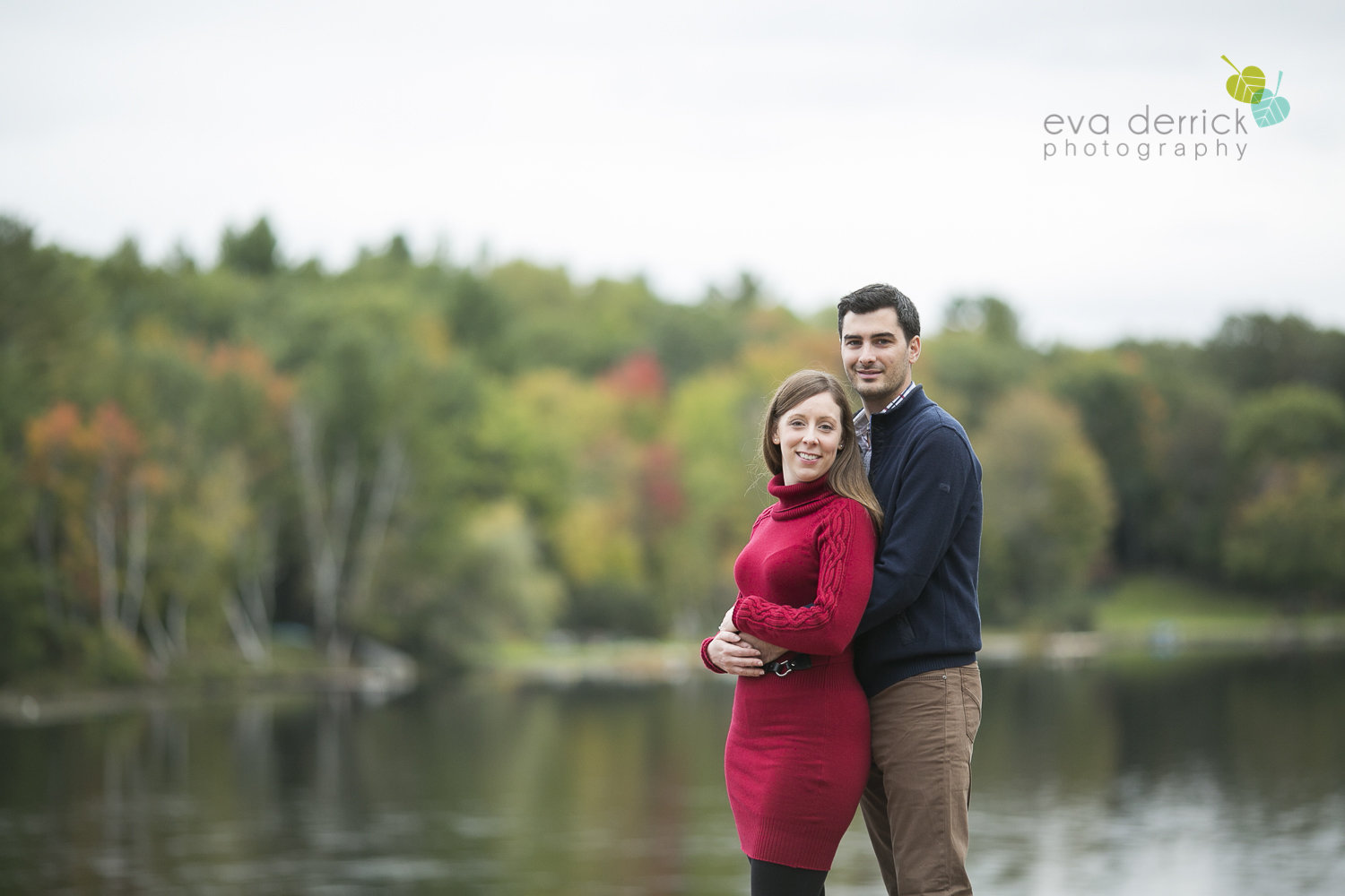 minden-engagement-photographer-cottage-engagement-session-engagement-images-canoe-session-niagara-wedding-photographer-niagara-region-eva-derrick-photo