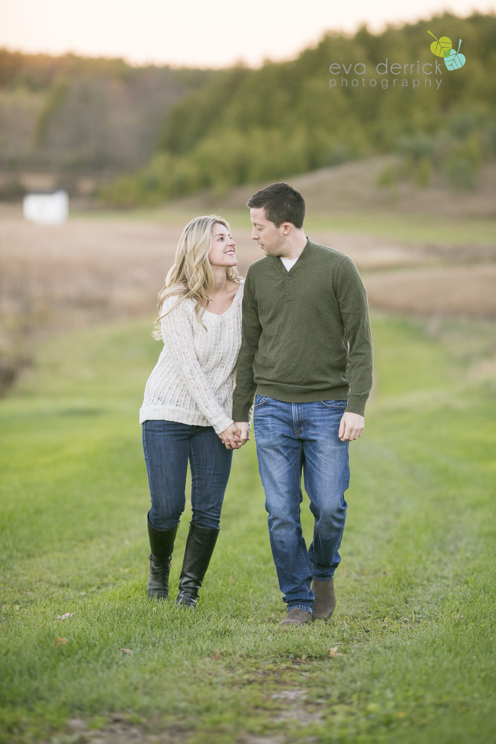 Albion-Hills-Photographer-Engagement-Session-Alanna-Matt-photography-by-Eva-Derrick-Photography-025.JPG