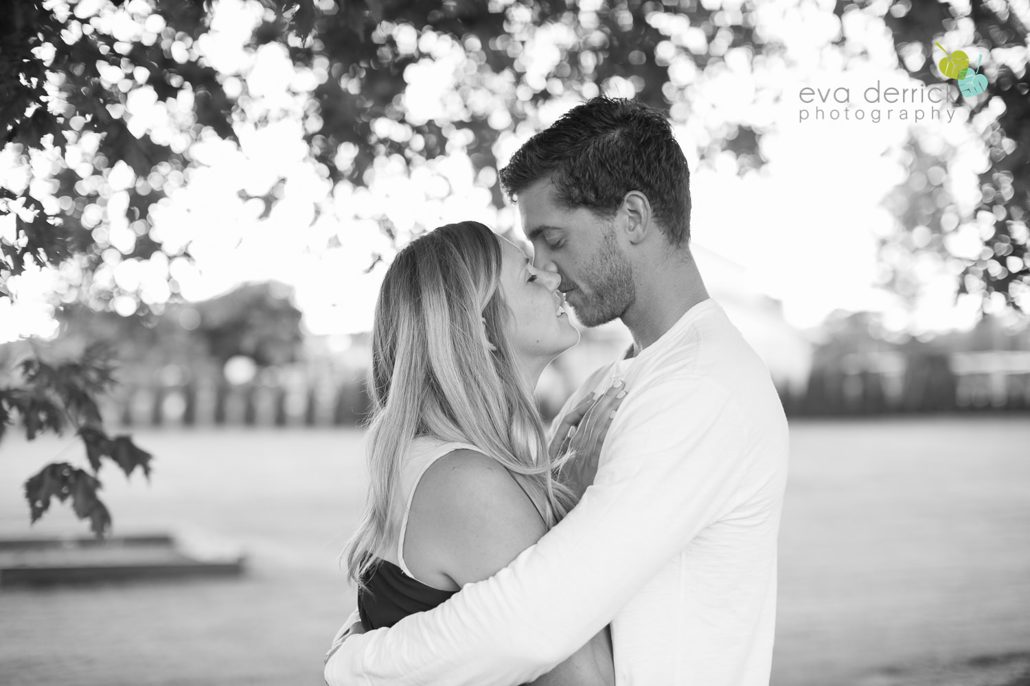 Niagara-Engagement-Photographer-Engagement-Session-Vineyard-Farm-Fields-Beth-Dan-photography-by-Eva-Derrick-Photography-019.JPG