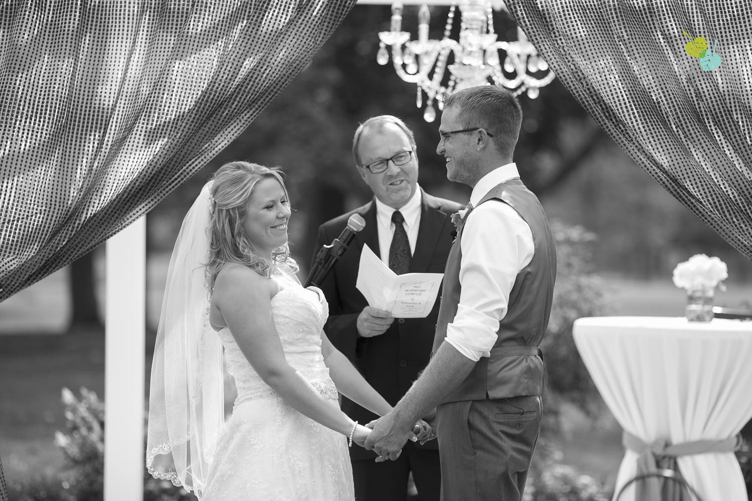 Niagara-Wedding-Photographer-Willodell-Golf-Course-Niagara-Weddings-photography-by-Eva-Derrick-Photography-021.JPG