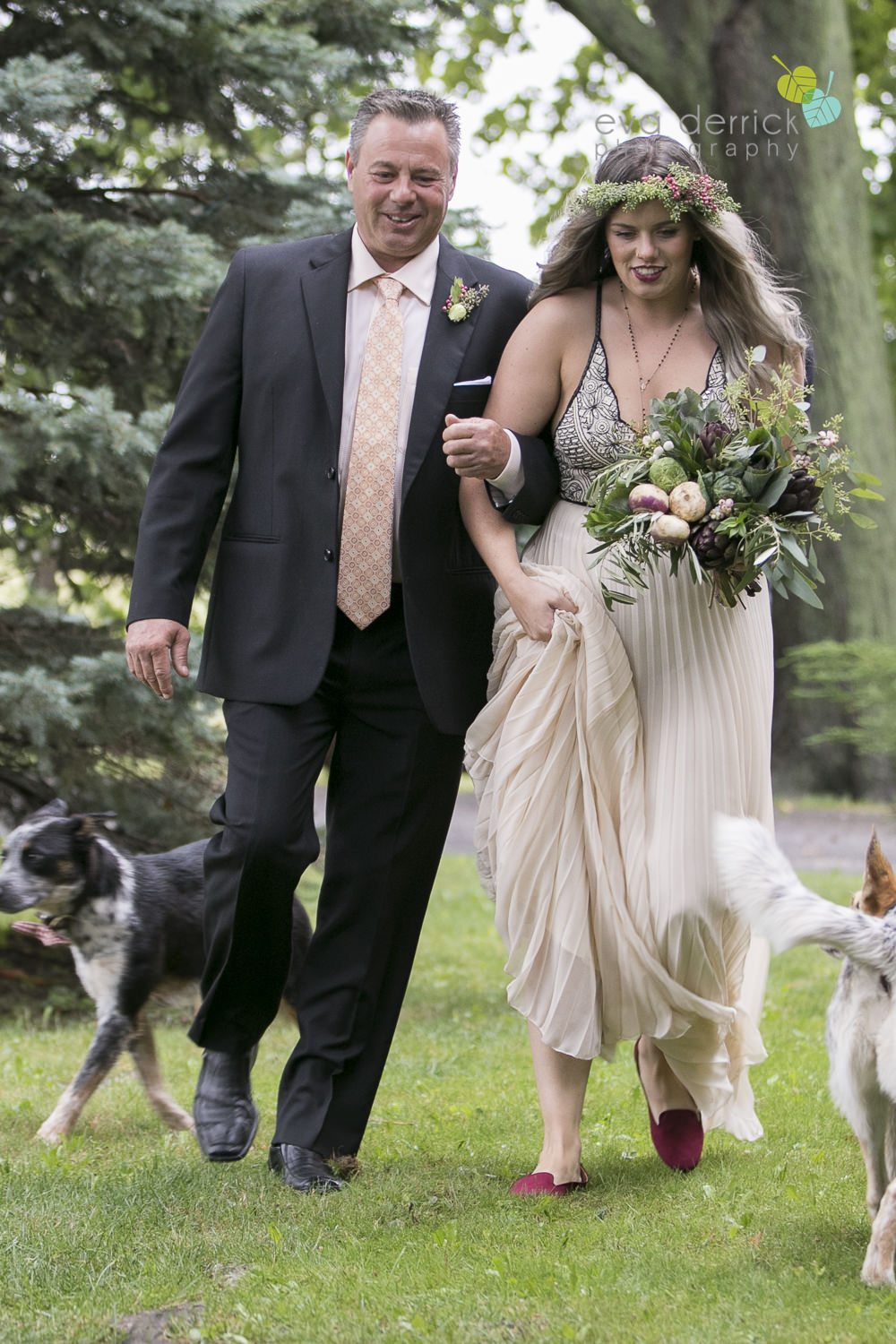 Honsberger-Estate-Wedding-Photographer-Niagara-Weddings-photography-by-Eva-Derrick-Photography-044.JPG