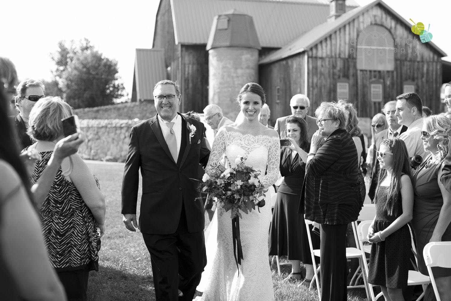 St-Catharines-Wedding-Photographer-Hernder-Estate-Wines-Niagara-Weddings-photography-by-Eva-Derrick-Photography-022.JPG