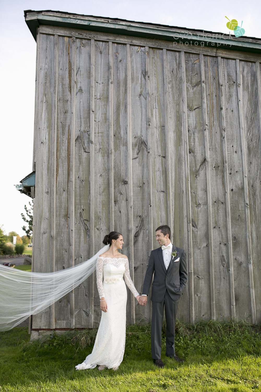 St-Catharines-Wedding-Photographer-Hernder-Estate-Wines-Niagara-Weddings-photography-by-Eva-Derrick-Photography-030.JPG