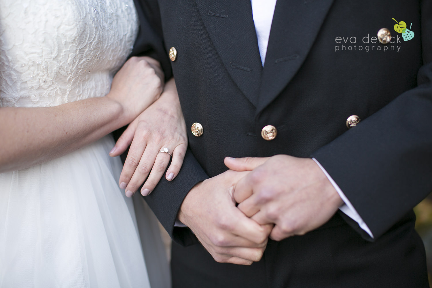 Niagara-on-the-Lake-Wedding-Photographer-Pillar-and-Post-Vintage-Hotels-Niagara-Weddings-photography-by-Eva-Derrick-Photography-026.JPG