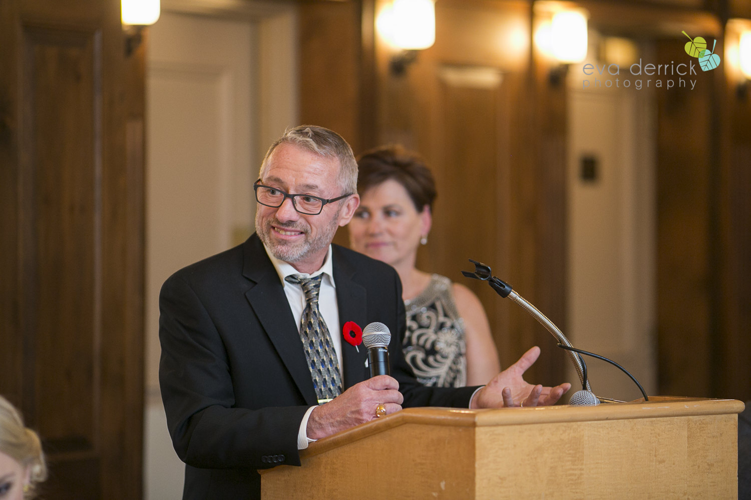 Niagara-on-the-Lake-Wedding-Photographer-Pillar-and-Post-Vintage-Hotels-Niagara-Weddings-photography-by-Eva-Derrick-Photography-049.JPG