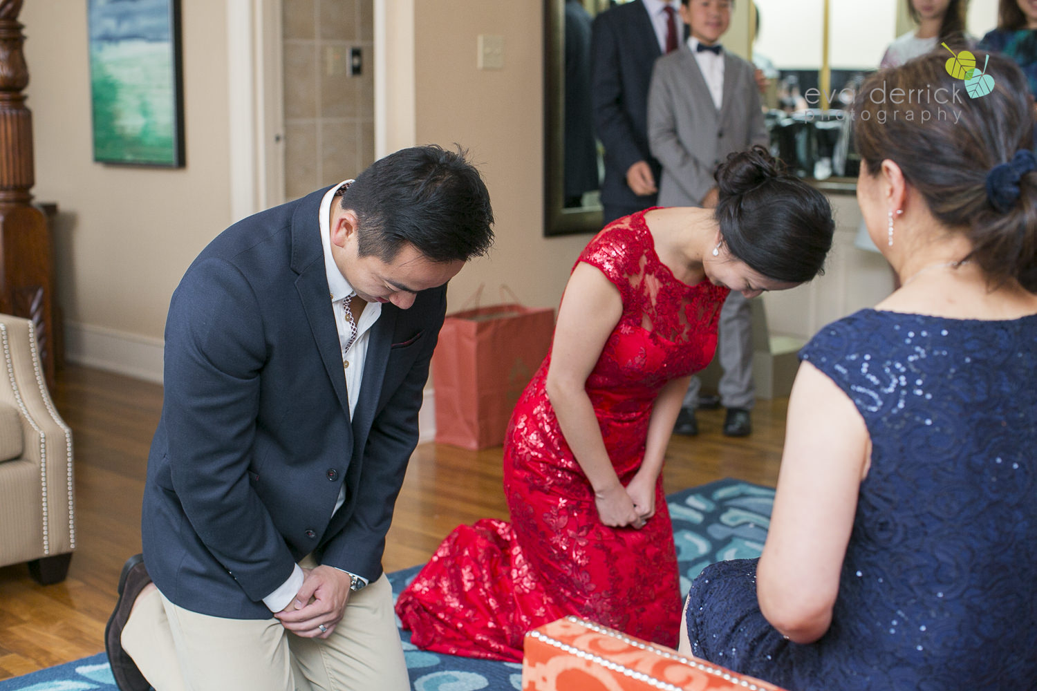 Niagara-on-the-Lake-wedding-photographer-tea-ceremony-queens-landing-wedding-photo-by-eva-derrick-photography-0006.JPG