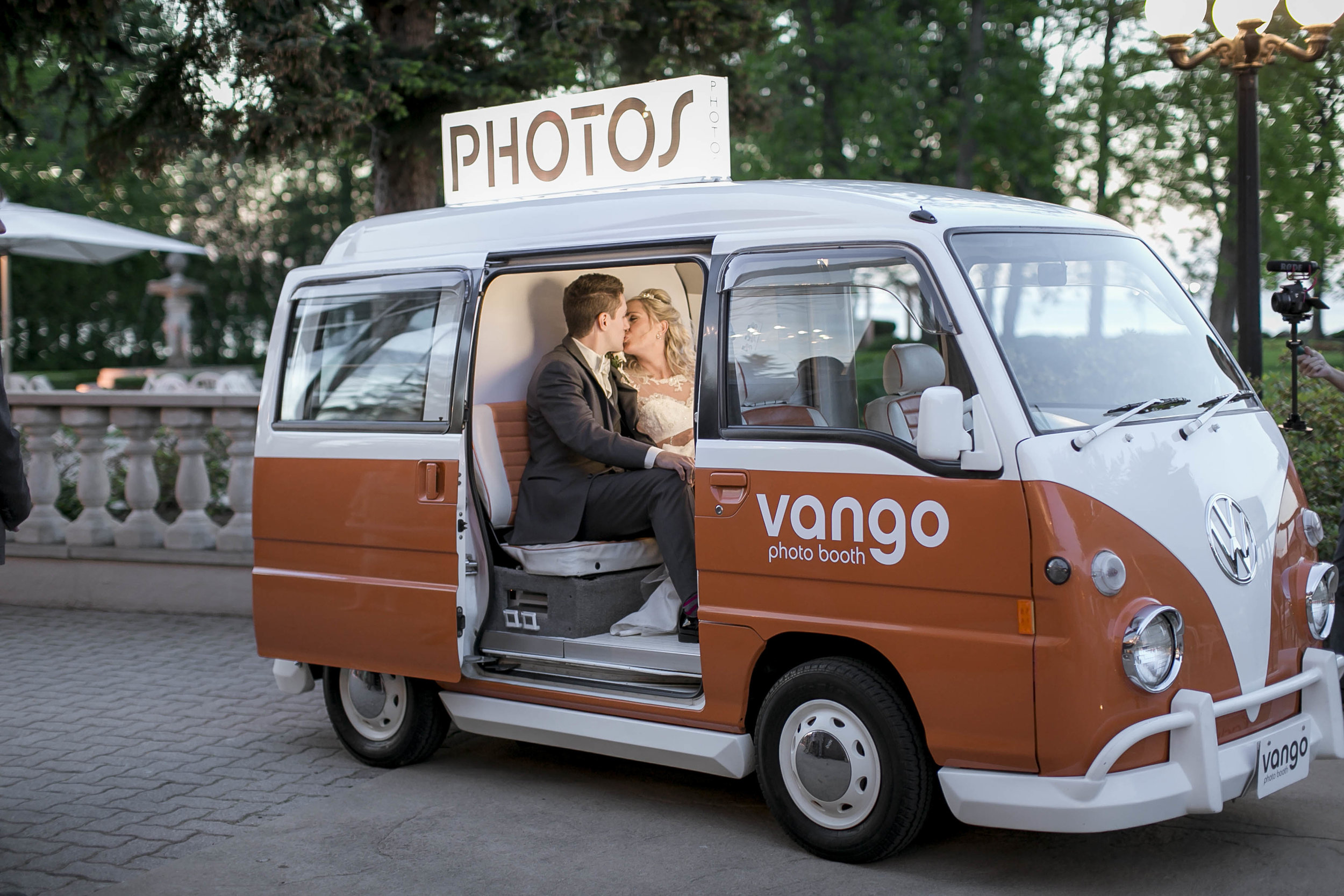 Liuna Gardens Wedding Photographer