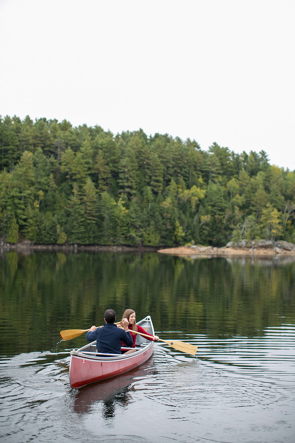 Canoe-engagement-session-Minden-forest-photo-by-philosophy-studios-eva-derrick-photography-007.jpg