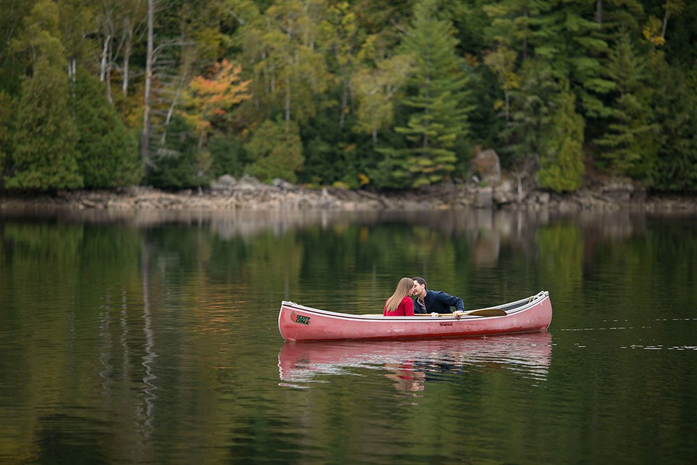 Canoe-engagement-session-Minden-forest-photo-by-philosophy-studios-eva-derrick-photography-009.jpg
