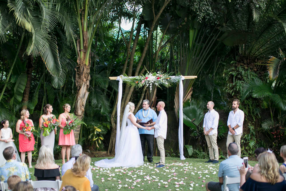 Hawaii-wedding-photographers-destination-Weddings-Oahu-photographers-event-photographers-Philosophy-Studios-Eva-Derrick-Photography-0023.JPG