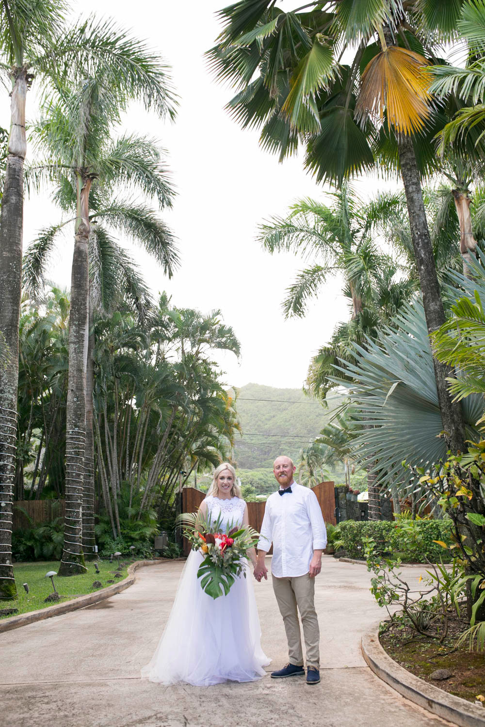 Hawaii-wedding-photographers-destination-Weddings-Oahu-photographers-event-photographers-Philosophy-Studios-Eva-Derrick-Photography-0036.JPG