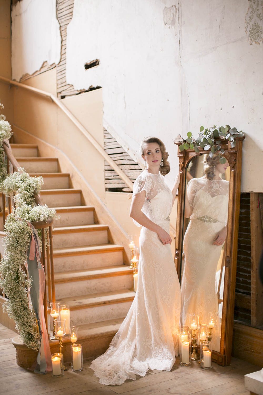 Elegant-Wedding-Magazine-Wedding-Feature-Vintage-Reflections-Editorial-photographers-Willowbank-Estate-photo-by-eva-derrick-photography-philosophy-studios-007.JPG