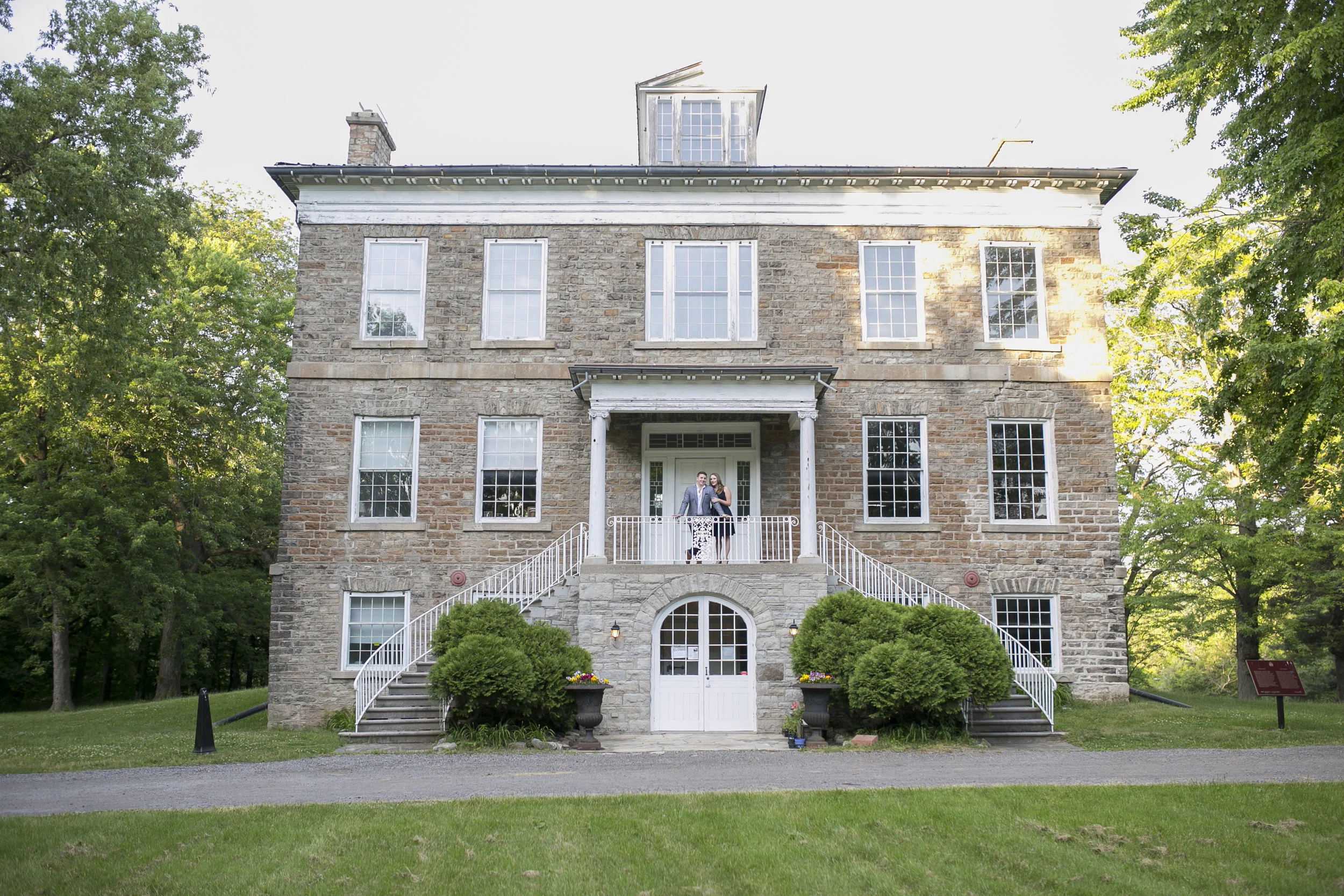 Niagara on the Lake Engagement Photographer: Willowbank