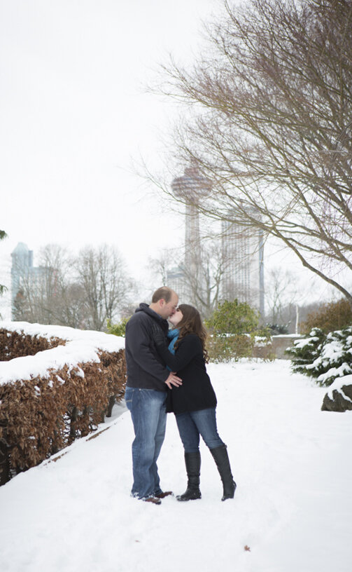 eco-friendly-niagara-falls-engagement-photography-photographer-1.jpg