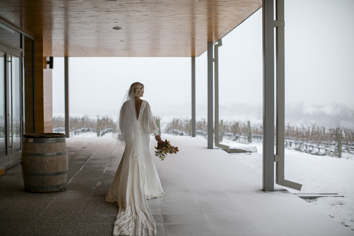 Ravine-Vineyard-Niagara-on-the-Lake-inspiration-shoot-editorial-Vineyard-Bride-Swish-List-Niagara-photos-by-Philosophy-Studios-Photography-0086.JPG