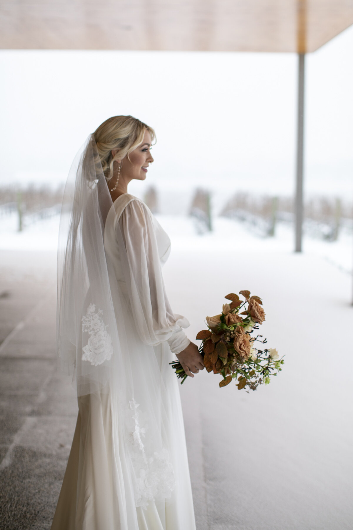 Ravine-Vineyard-Niagara-on-the-Lake-inspiration-shoot-editorial-Vineyard-Bride-Swish-List-Niagara-photos-by-Philosophy-Studios-Photography-0090.JPG