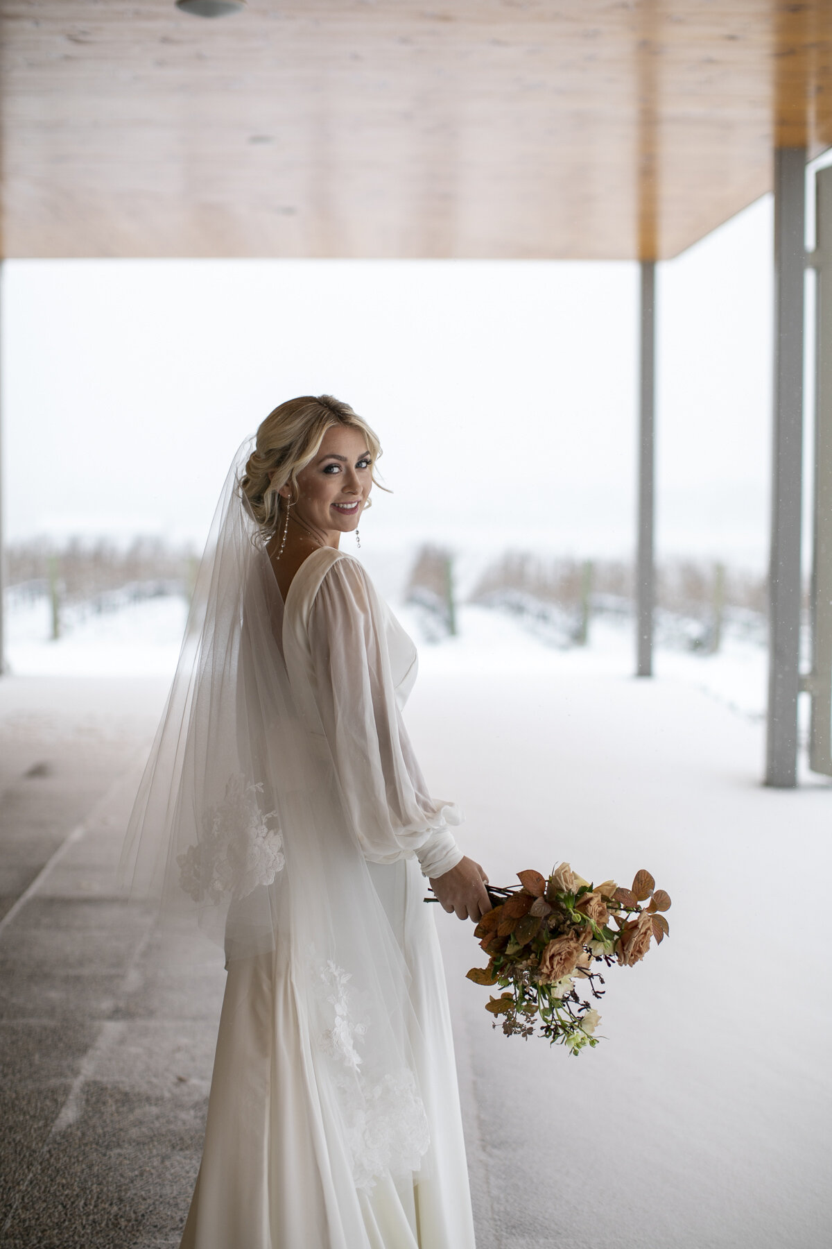 Ravine-Vineyard-Niagara-on-the-Lake-inspiration-shoot-editorial-Vineyard-Bride-Swish-List-Niagara-photos-by-Philosophy-Studios-Photography-0089.JPG