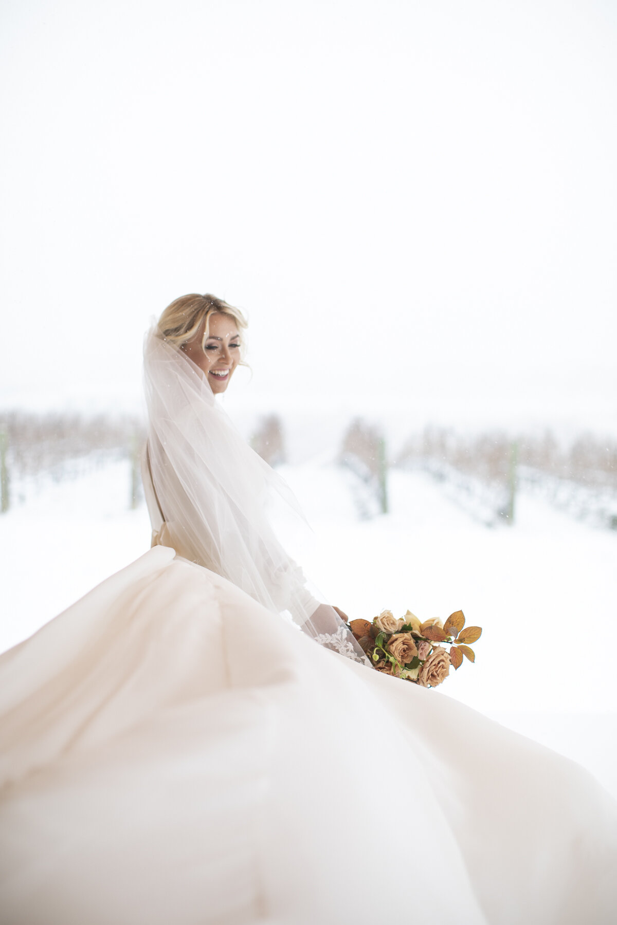 Ravine-Vineyard-Niagara-on-the-Lake-inspiration-shoot-editorial-Vineyard-Bride-Swish-List-Niagara-photos-by-Philosophy-Studios-Photography-0100.JPG