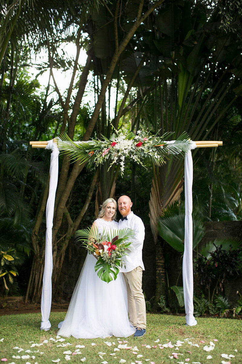 Oahu-Hawaii-Wedding-Photographers-Destination-Wedding-Photographers-photo-by-Philosophy-Studios-0044.JPG
