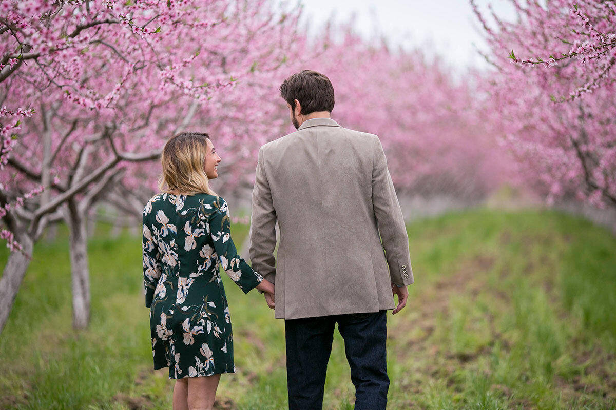 Cherry-Blossoms-Niagara-Engagement-Session-photo-by-Philosophy-Studios-093.jpg