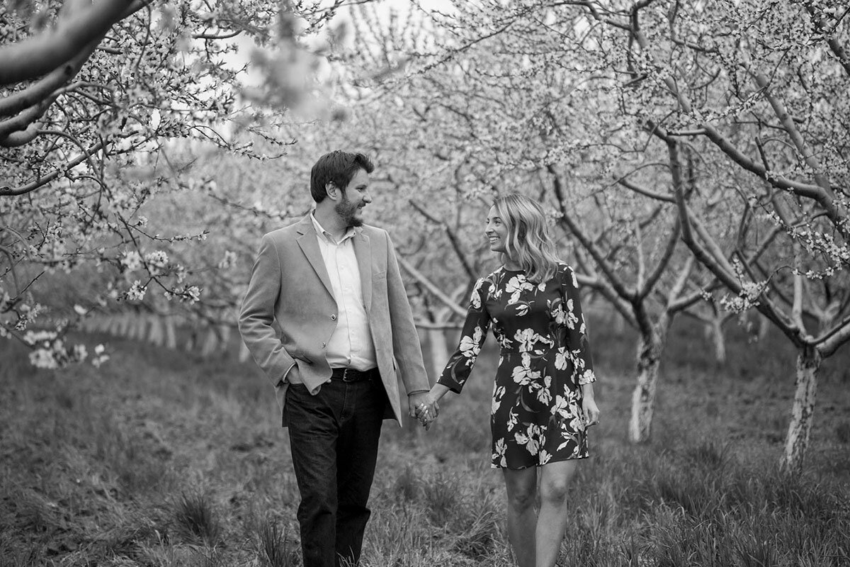 Cherry-Blossoms-Niagara-Engagement-Session-photo-by-Philosophy-Studios-103.jpg