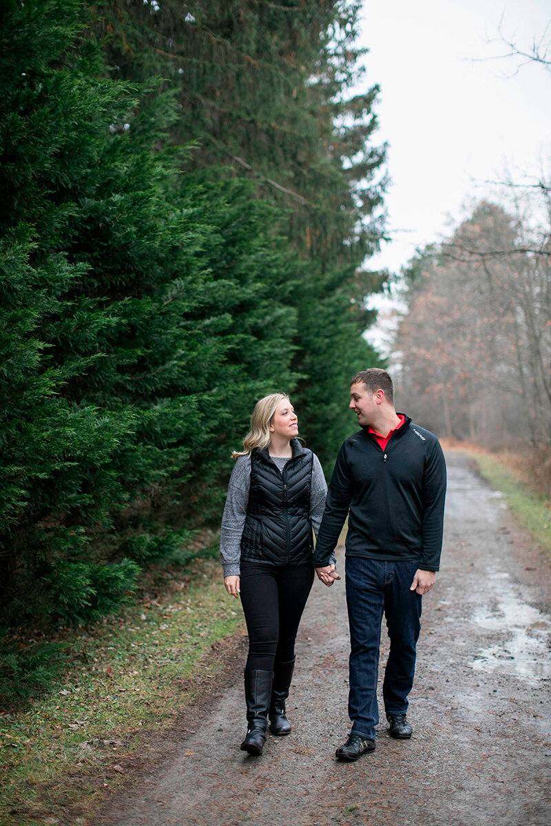 Niagara-Winter-Engagement-Session-School-of-Horticulture-photos-by-Philosophy-Studios-0026.JPG