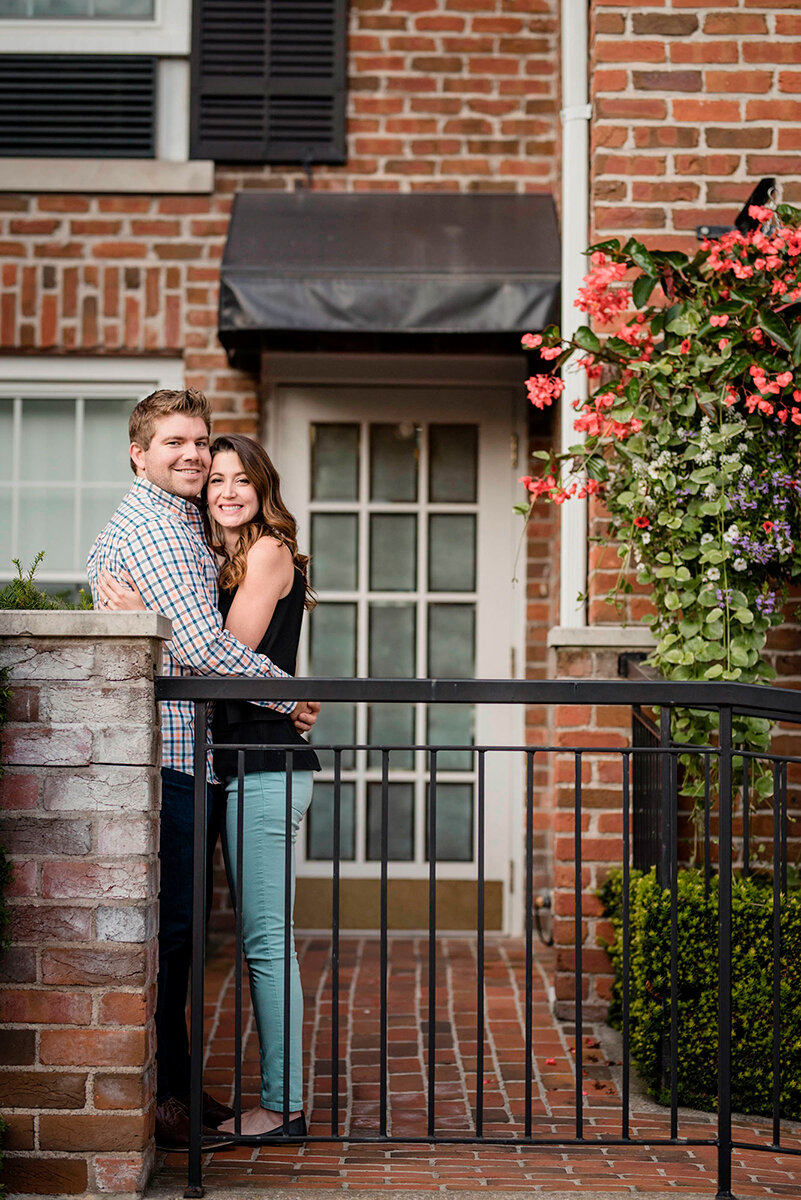 Summer-Engagement-Session-Niagara-on-the-Lake-photos-by-Philosophy-Studios-003.jpg