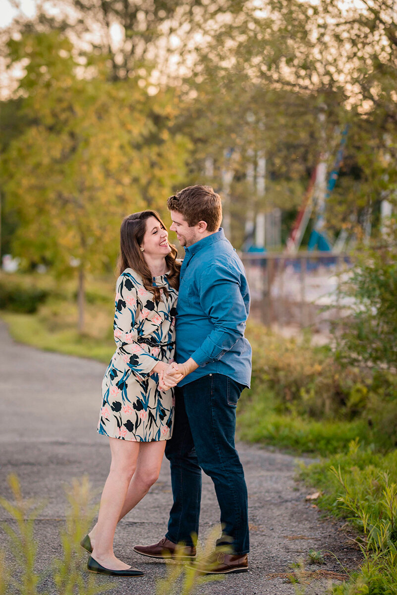 Summer-Engagement-Session-Niagara-on-the-Lake-photos-by-Philosophy-Studios-008.jpg