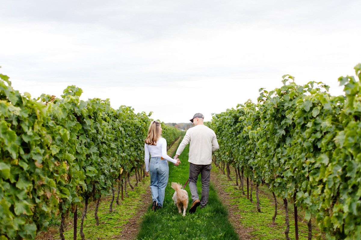 vineyard-engagement-session-beamsville-photos-by-philosophy-studios-0001.JPG