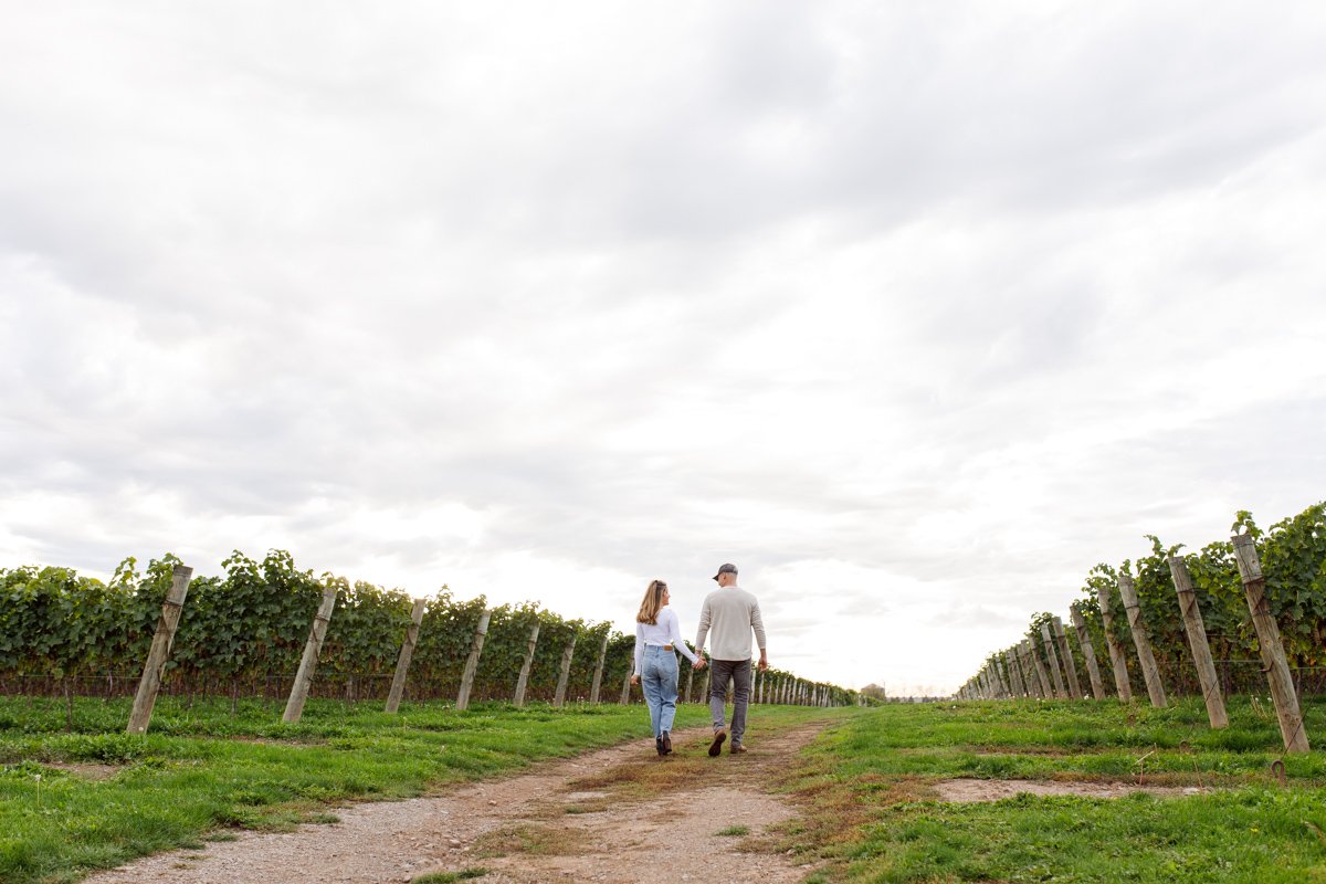 vineyard-engagement-session-beamsville-photos-by-philosophy-studios-0018.JPG