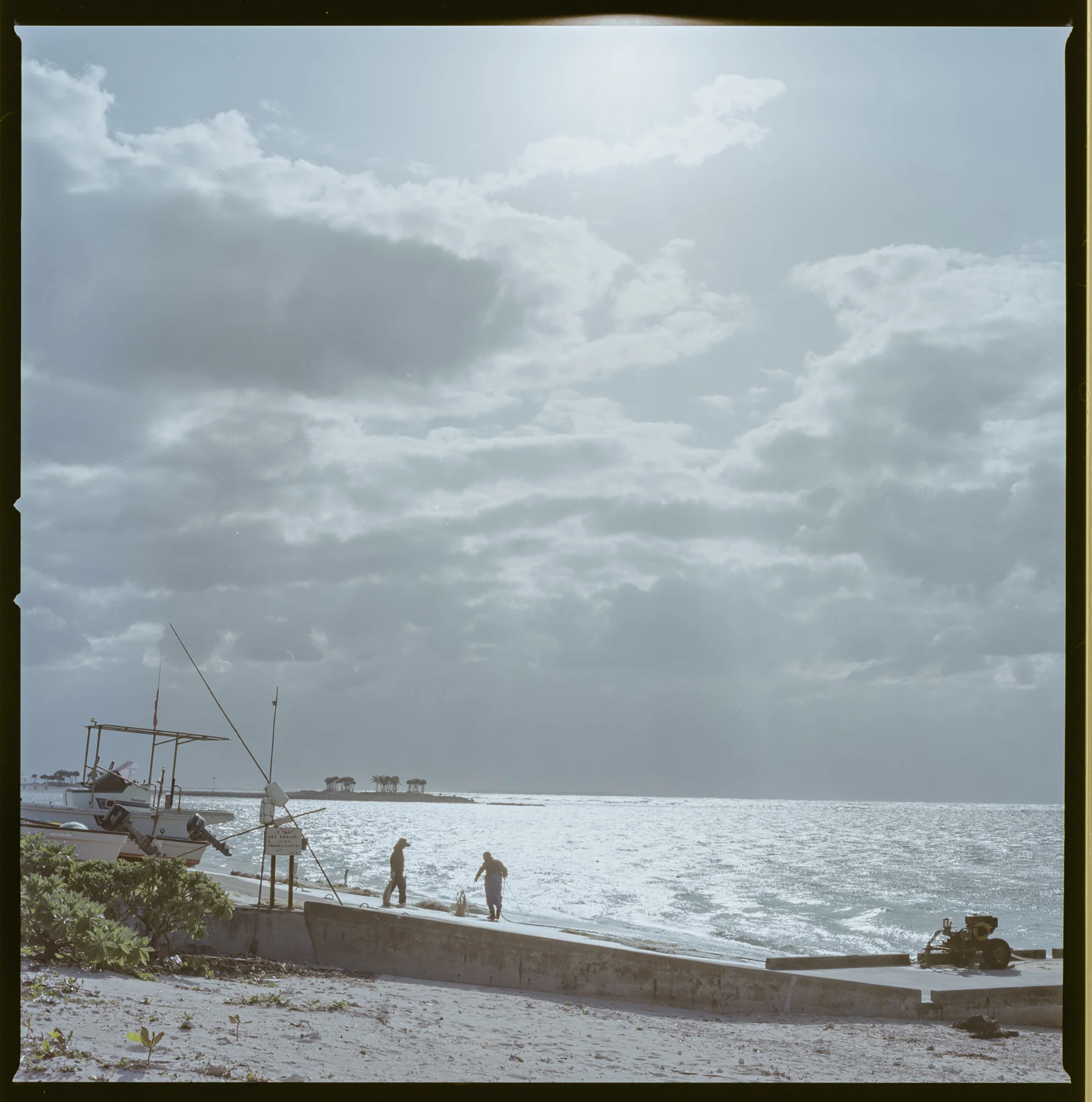 hasselblad503cw_1701_no133_75.jpg