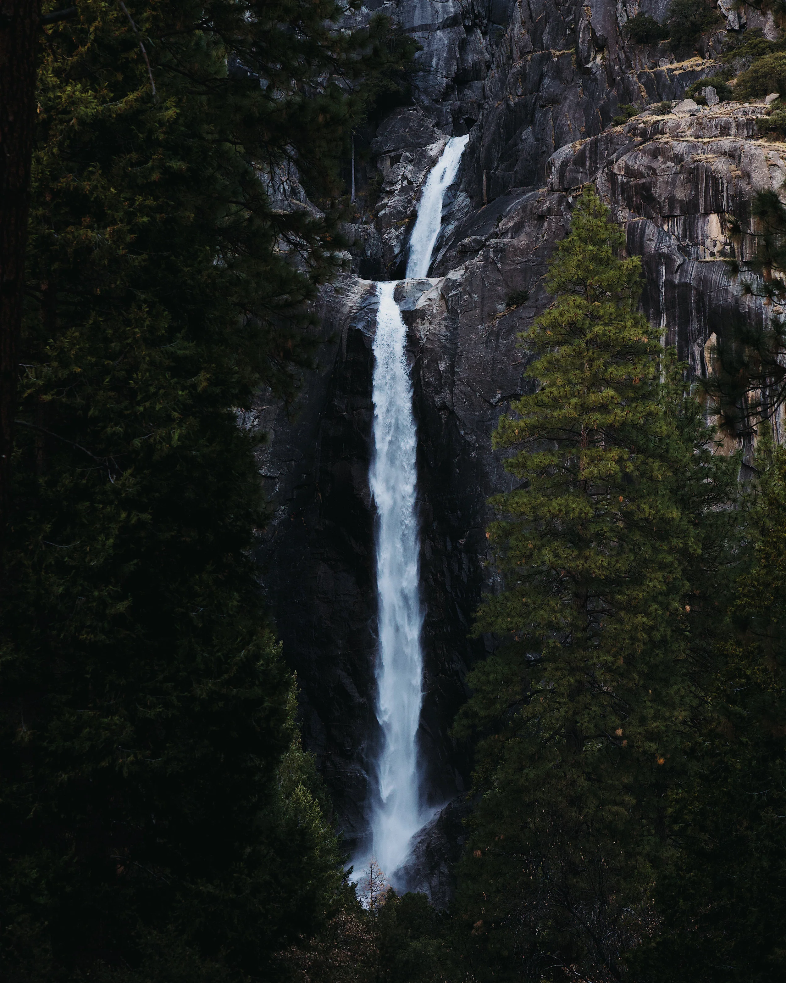 yosemite falls cropped.jpg