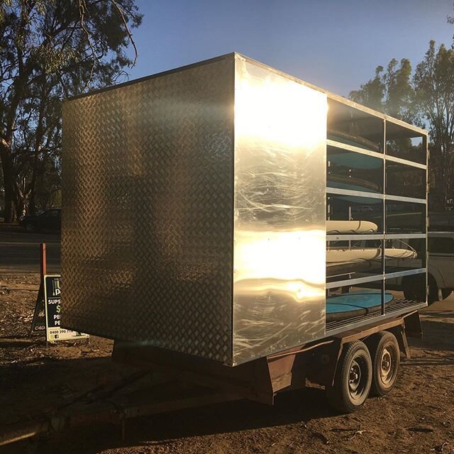 Take the opportunity to use our world first SUP vending machine trailer this long weekend. The boards are 10m from the water waiting to be used. It&rsquo;s easy, the weather is fine, the water is warm, your balance is good, take a chance and book in.