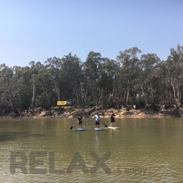 Tired and need a relaxing break? Head down the Mighty Murray in @echuca_moama and watch the trees meander by. Book in now so you don&rsquo;t miss out.