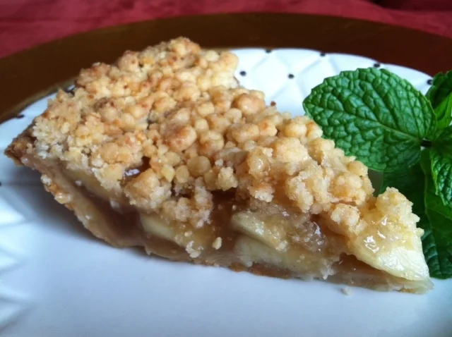 Apple Crumble Pie