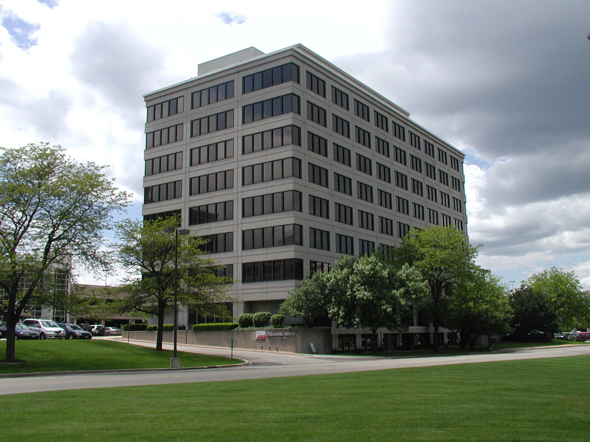 Oak Brook North - 1200 Harger Rd, Oak Brook, IL