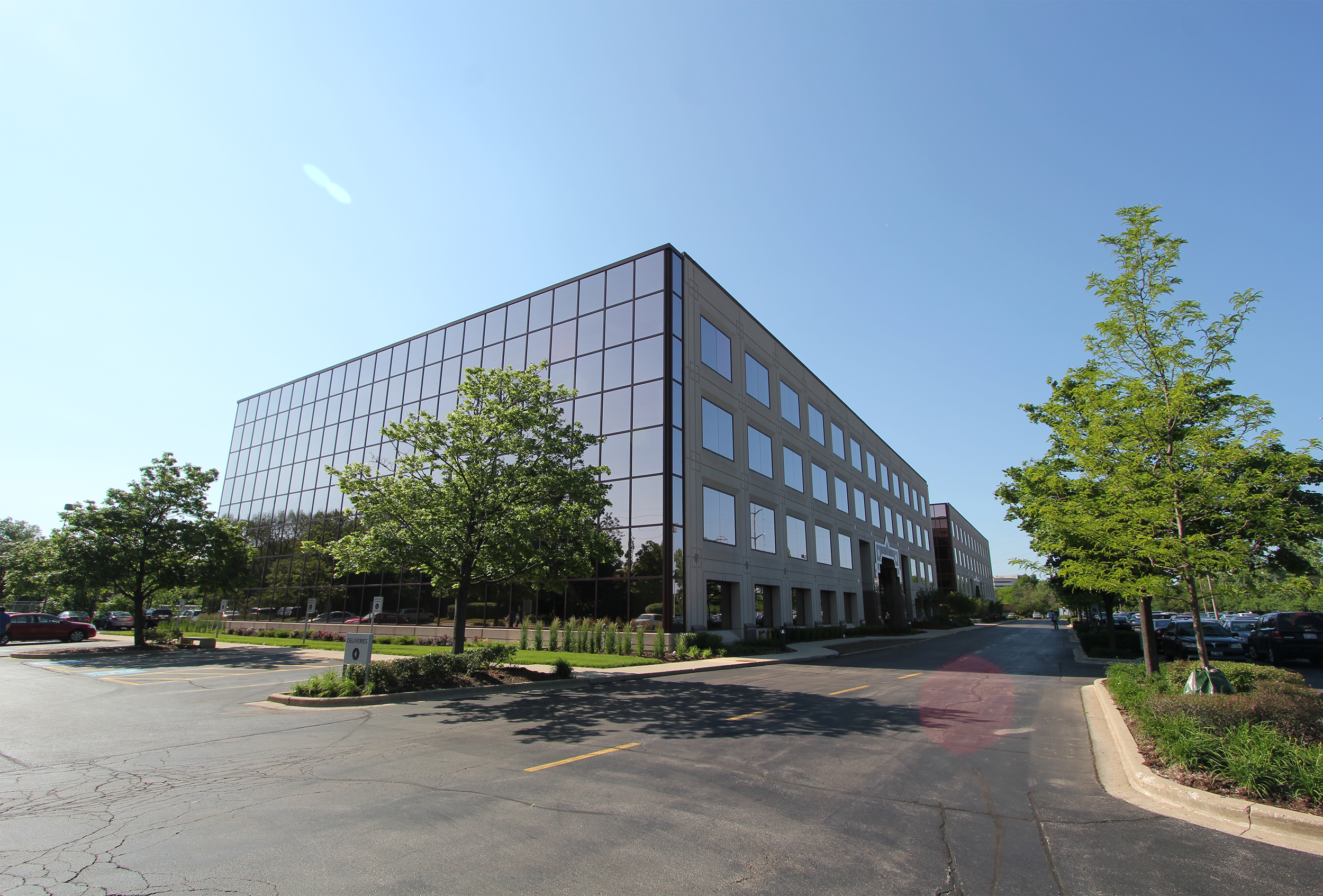  Edens Corporate Center 
