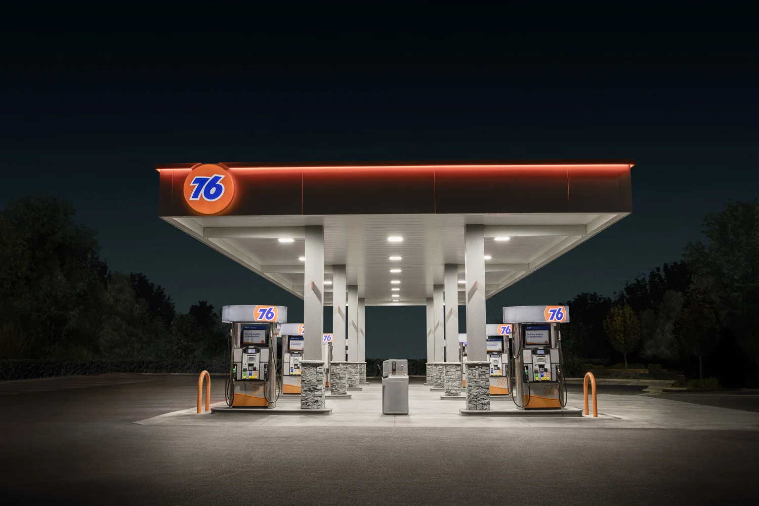 Jamie_Kripke_GasStations-12.jpg