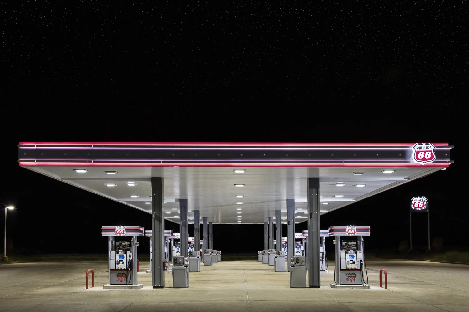 Jamie_Kripke_GasStations-21.jpg