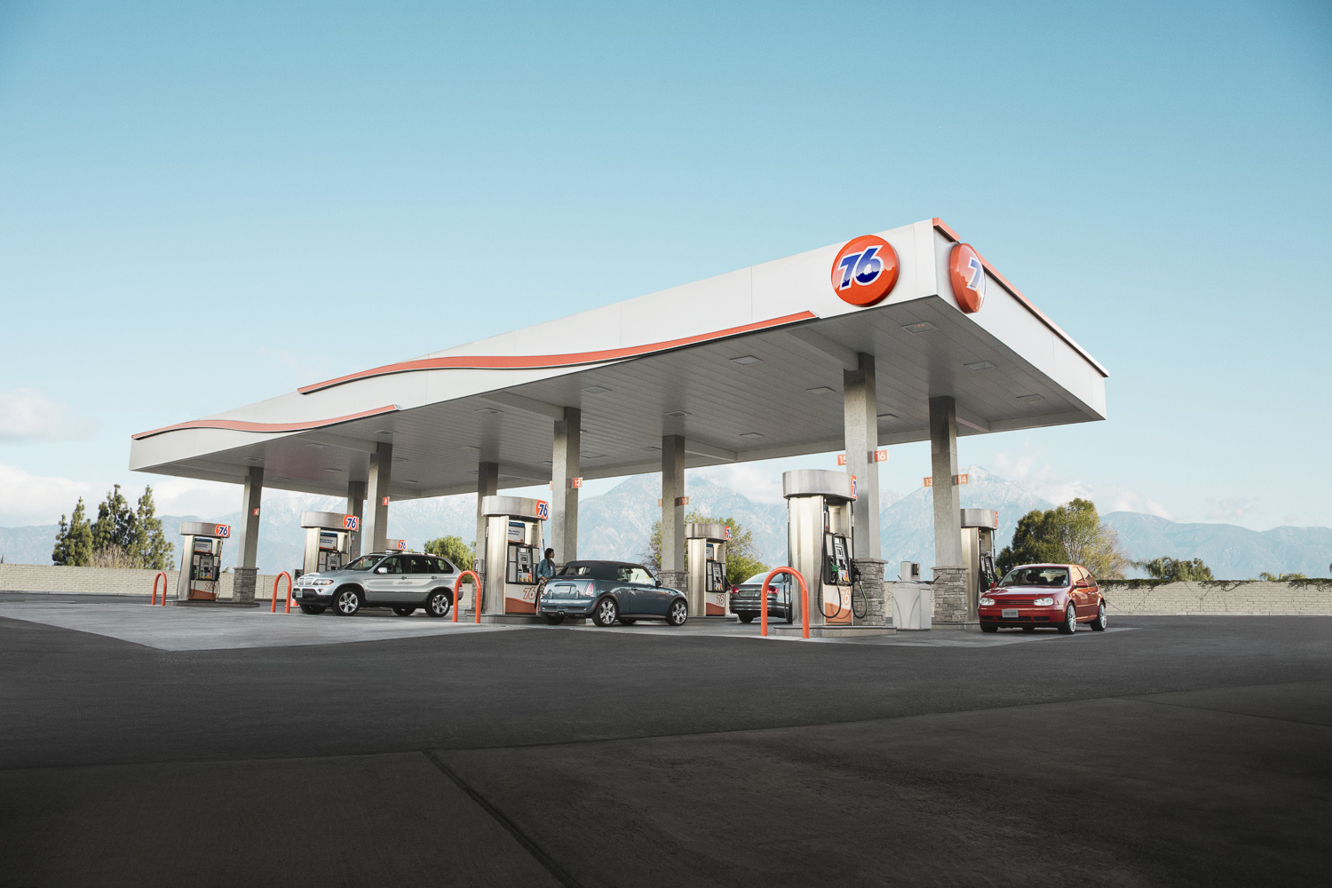 Jamie_Kripke_GasStations-08 copy.jpg