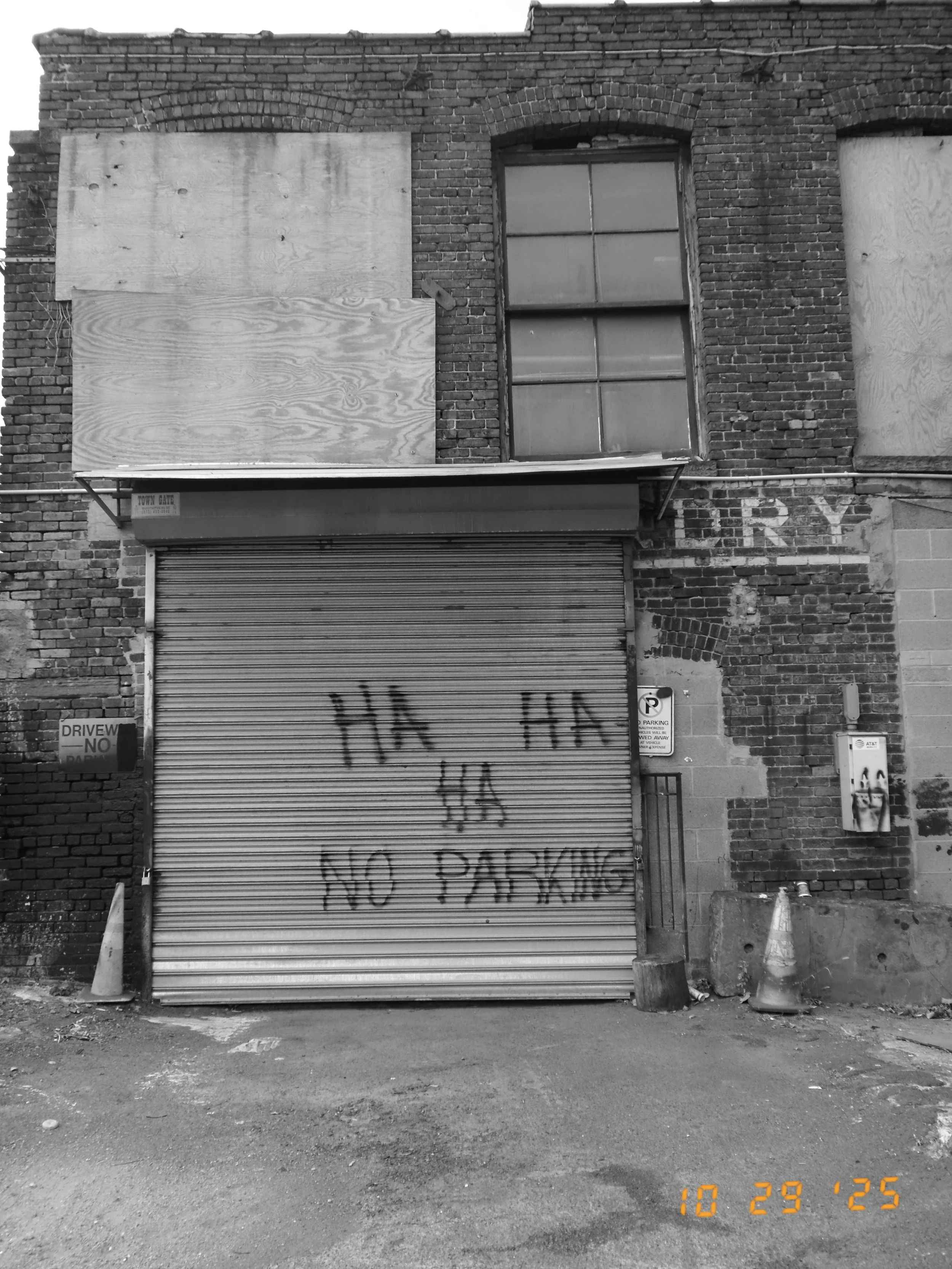 Dry Humor &lsquo;25-&lsquo;26⁩
