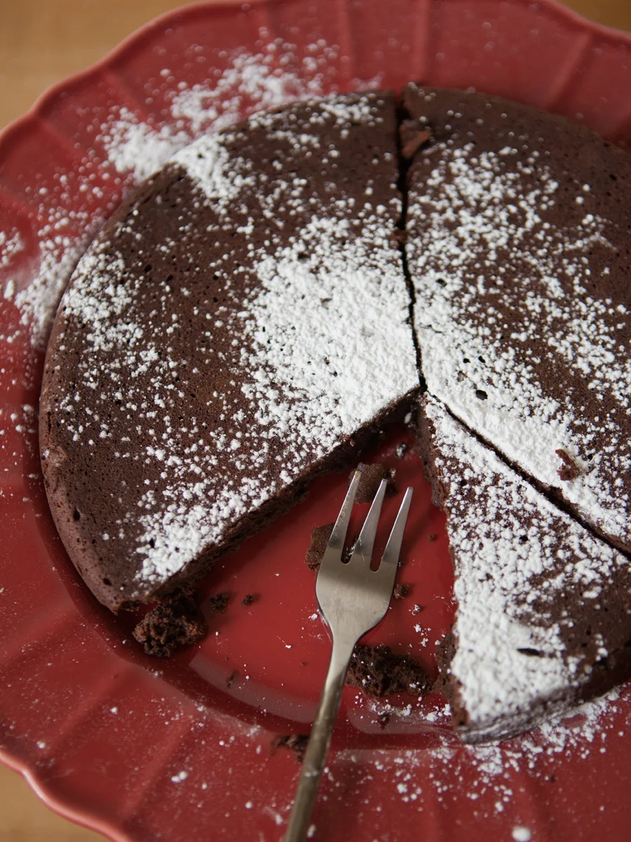 Flourless-Chocolate-Cake_JG__0166.jpg