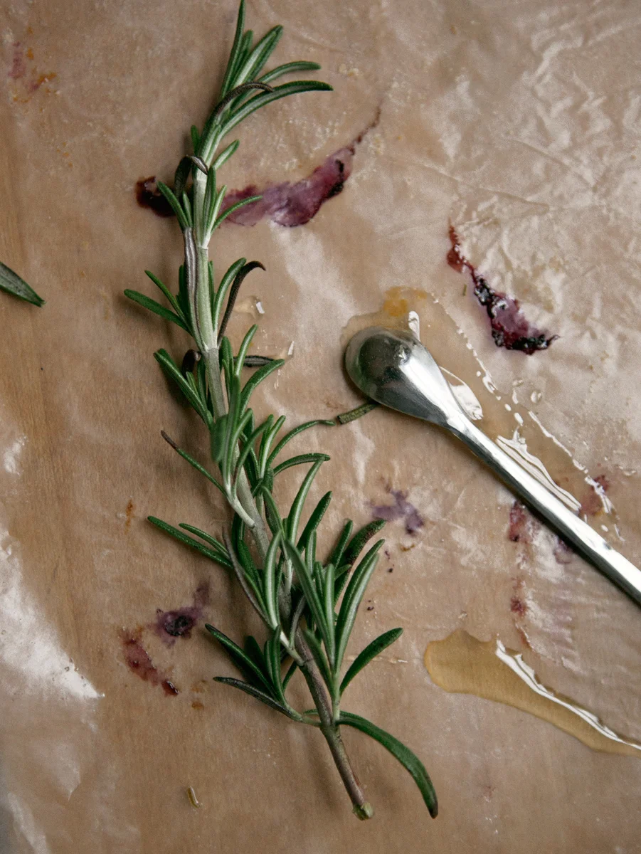 blueberry-rosemary-biscuits_jg__0077.jpg