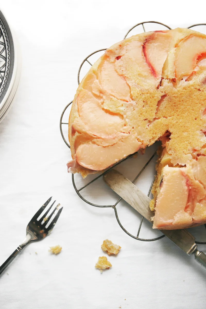 Peach-Cornbread-cake__05.jpg