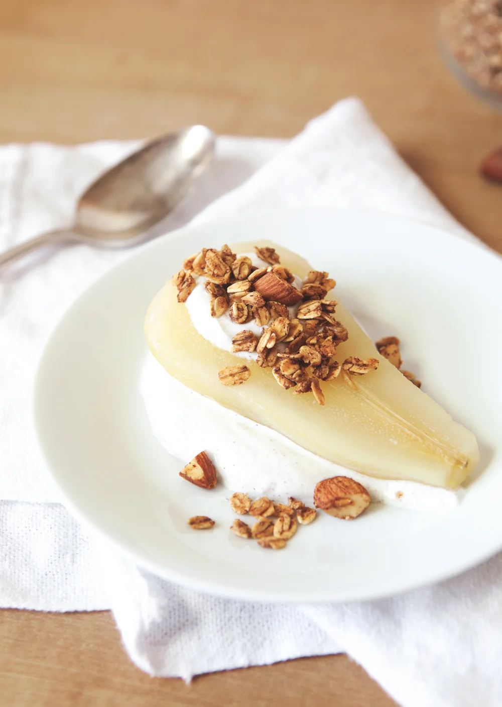 poached-pears-with-granola_02.jpg